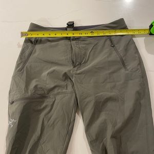 Arc'teryx Men's Pants - Olive Green